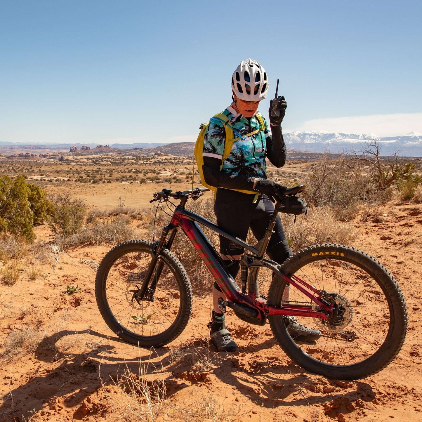 BUNDLE - Rugged GMR2 GMRS and FRS Band Radio with Hand Mic - BOGO with FREE XL Battery